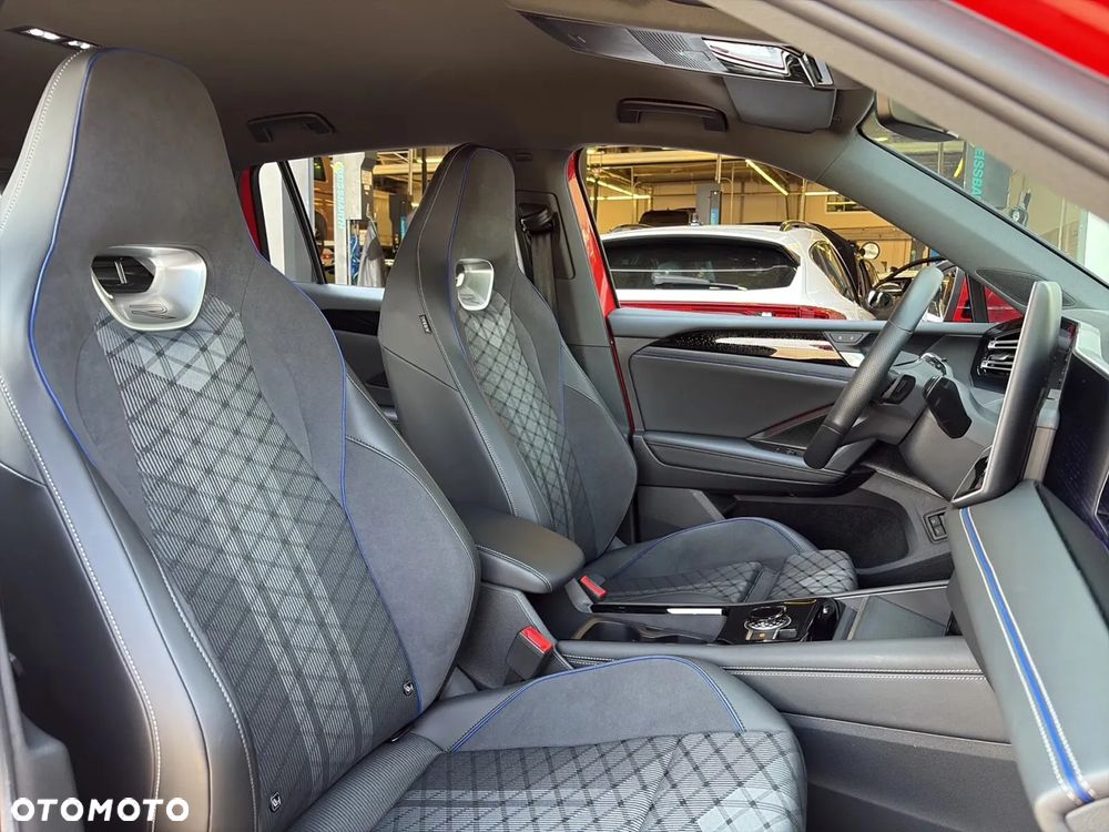 Volkswagen Tiguan - 24