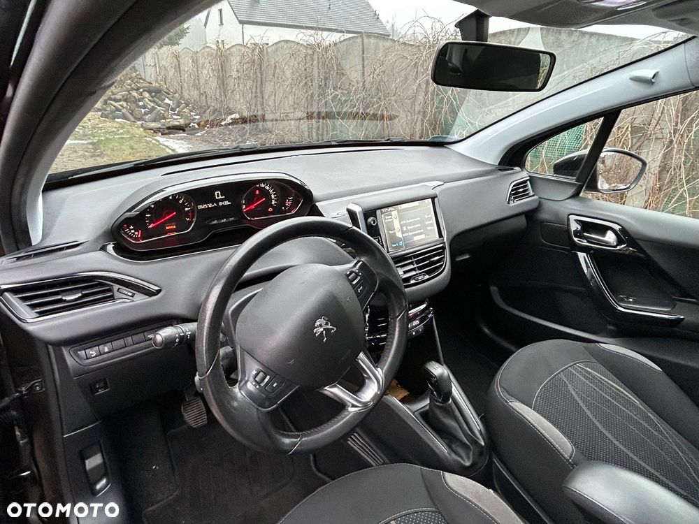 Peugeot 208 1.2 PureTech Active - 8