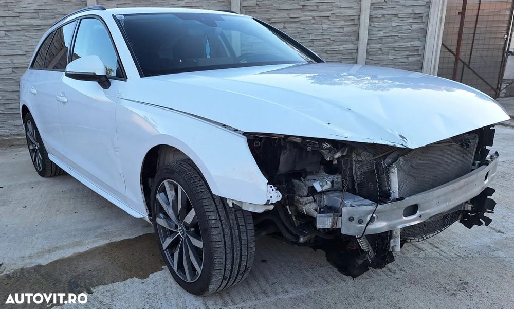 Audi A4 Avant 2.0 40 TDI quattro S tronic MHEV Advanced - 2