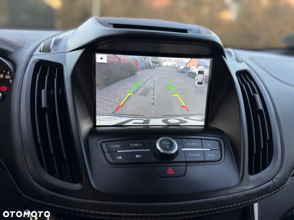 Ford Kuga 1.5 EcoBoost 2x4 Vignale - 24