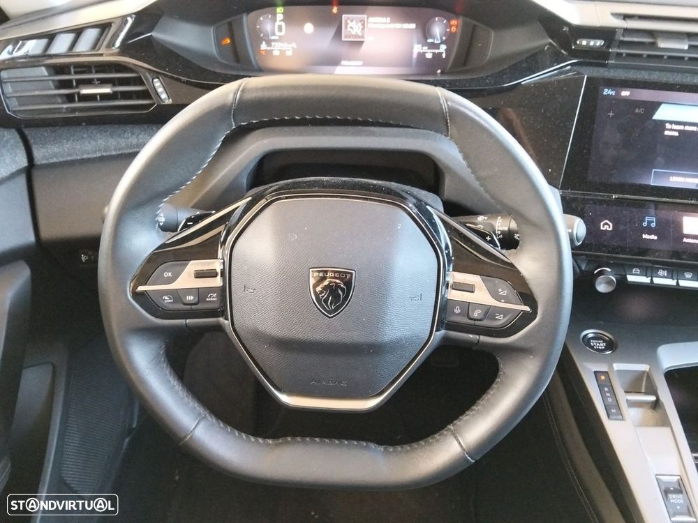 Peugeot 408 - 9