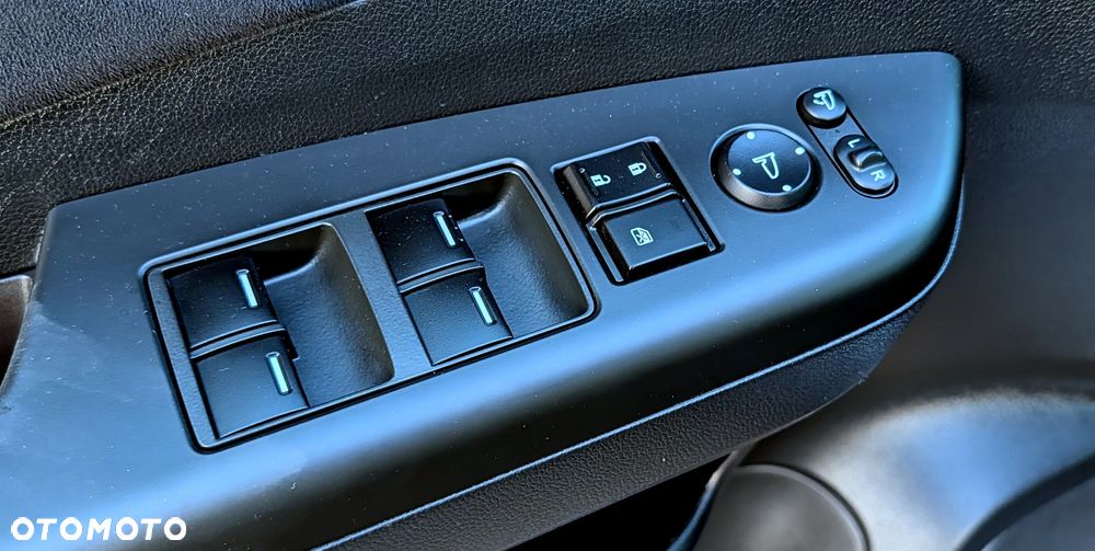 Honda CR-V 2.0i-VTEC 2WD Elegance - 32