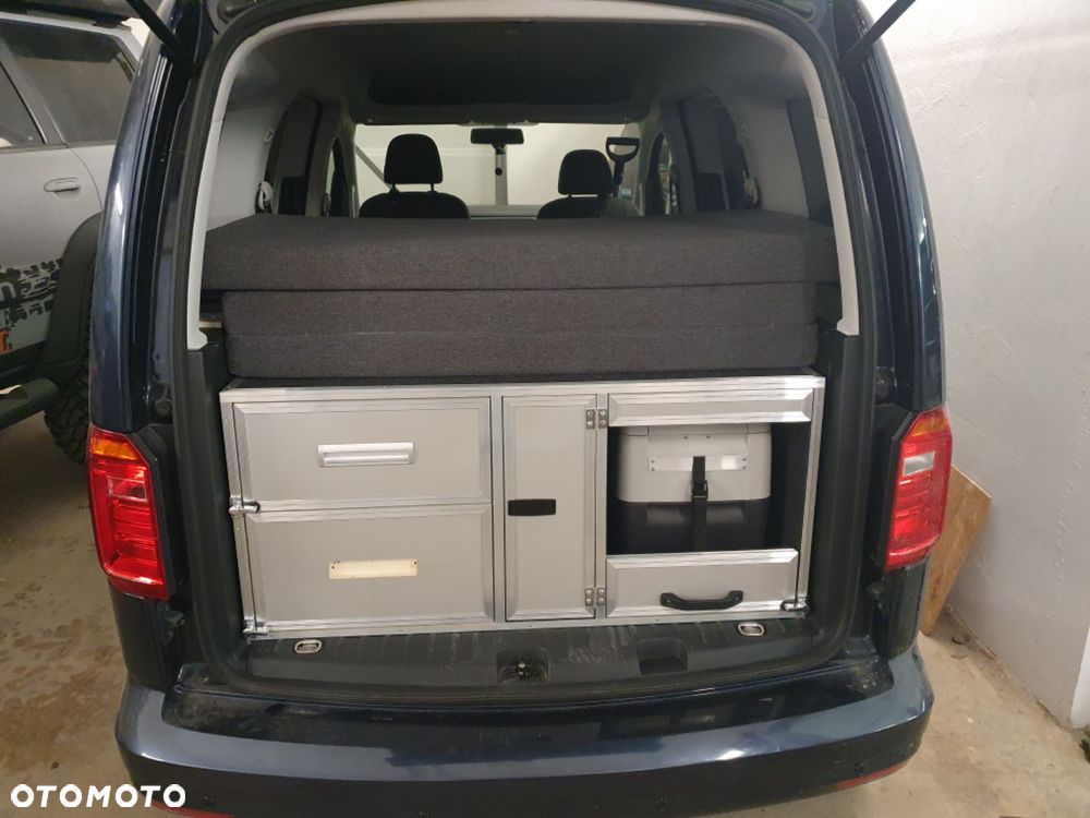 Volkswagen Caddy - 27