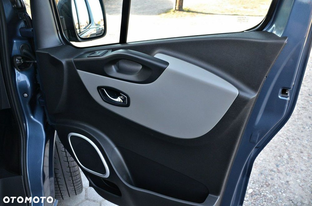 Renault Trafic - 23
