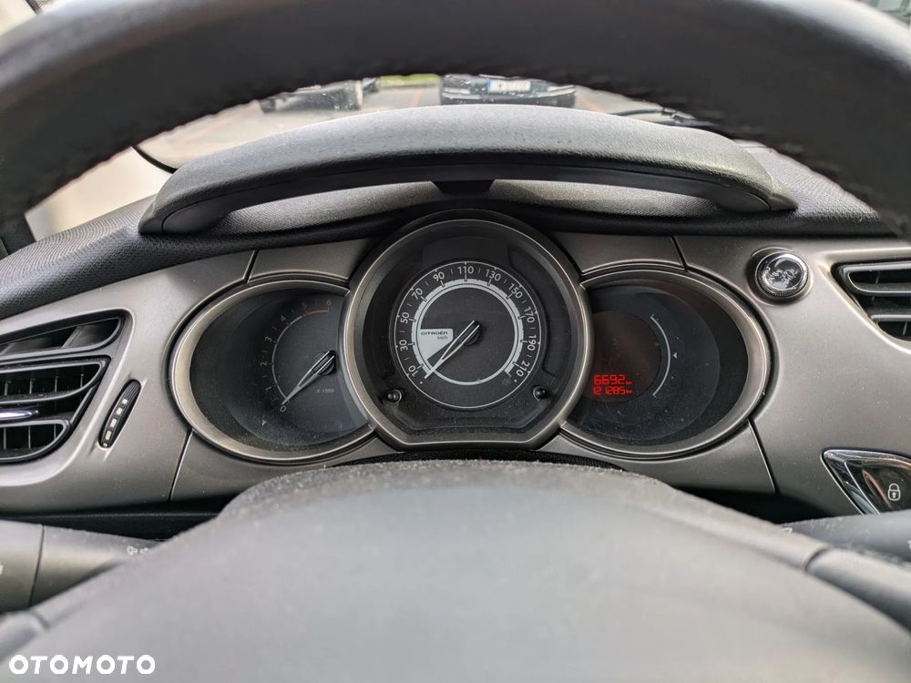 Citroën C3 1.6 BlueHDi Feel S&S - 13