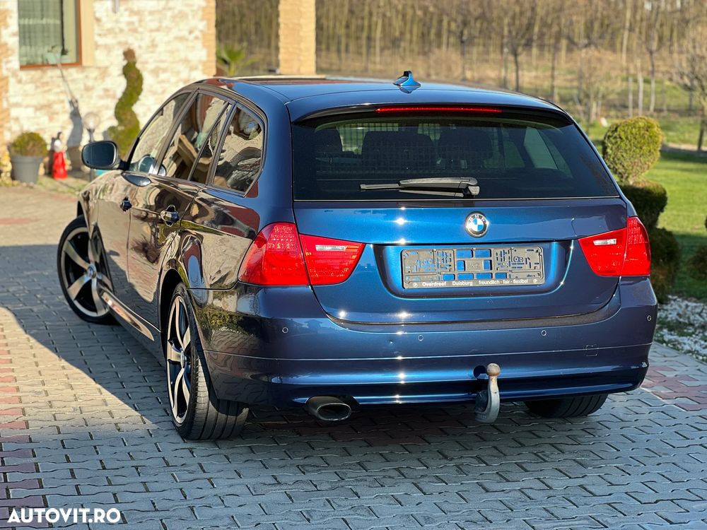 BMW Seria 3 320d DPF Touring - 4