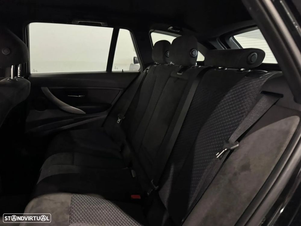 BMW 320 d Touring Pack M - 11