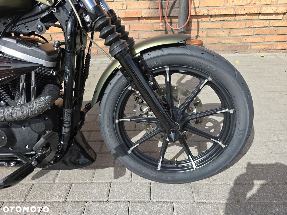 Harley-Davidson Sportster Iron 883 - 8