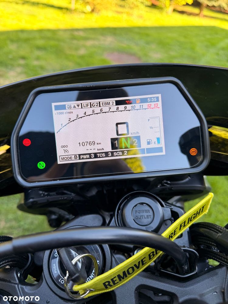 Yamaha MT - 6