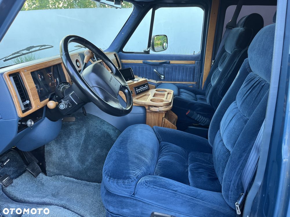 Chevrolet G - 10