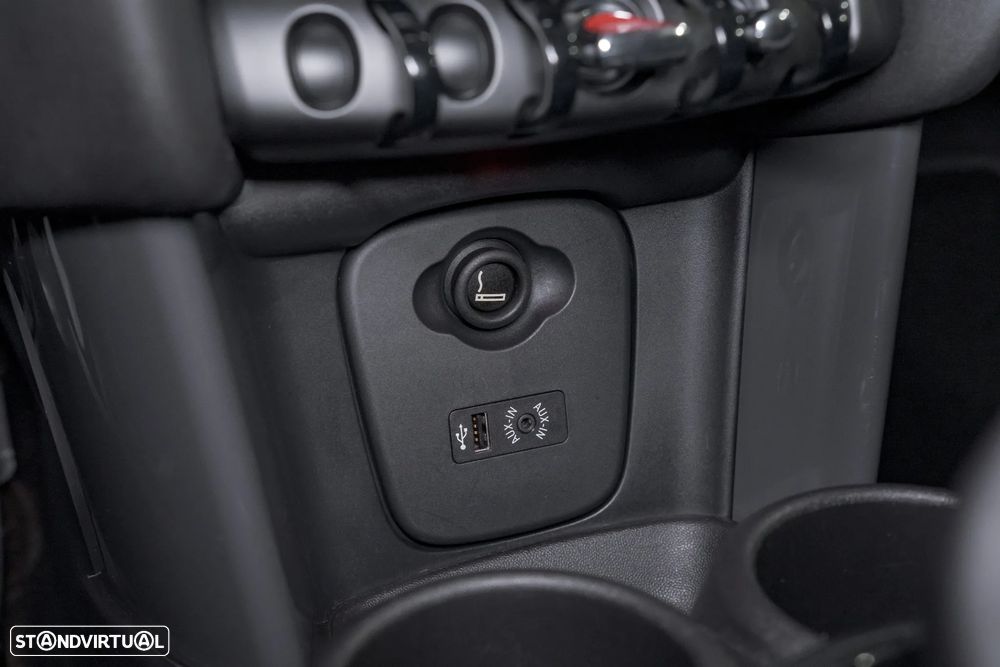 MINI 3 Portas One - 15