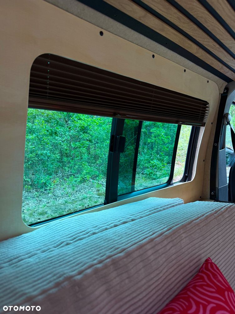 Volkswagen T5 - 25
