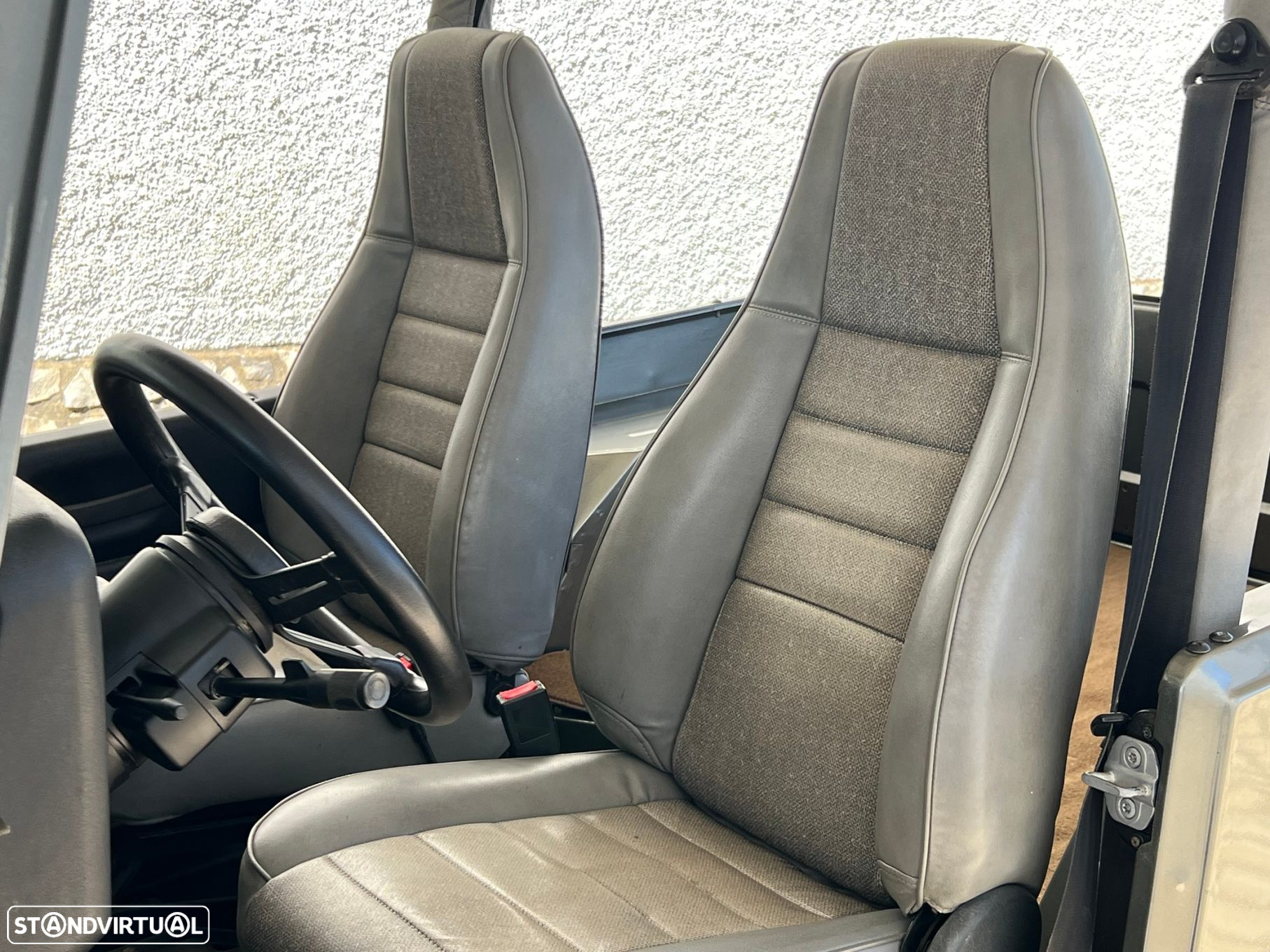Jeep Wrangler 2.5 Sport Soft Top - 10