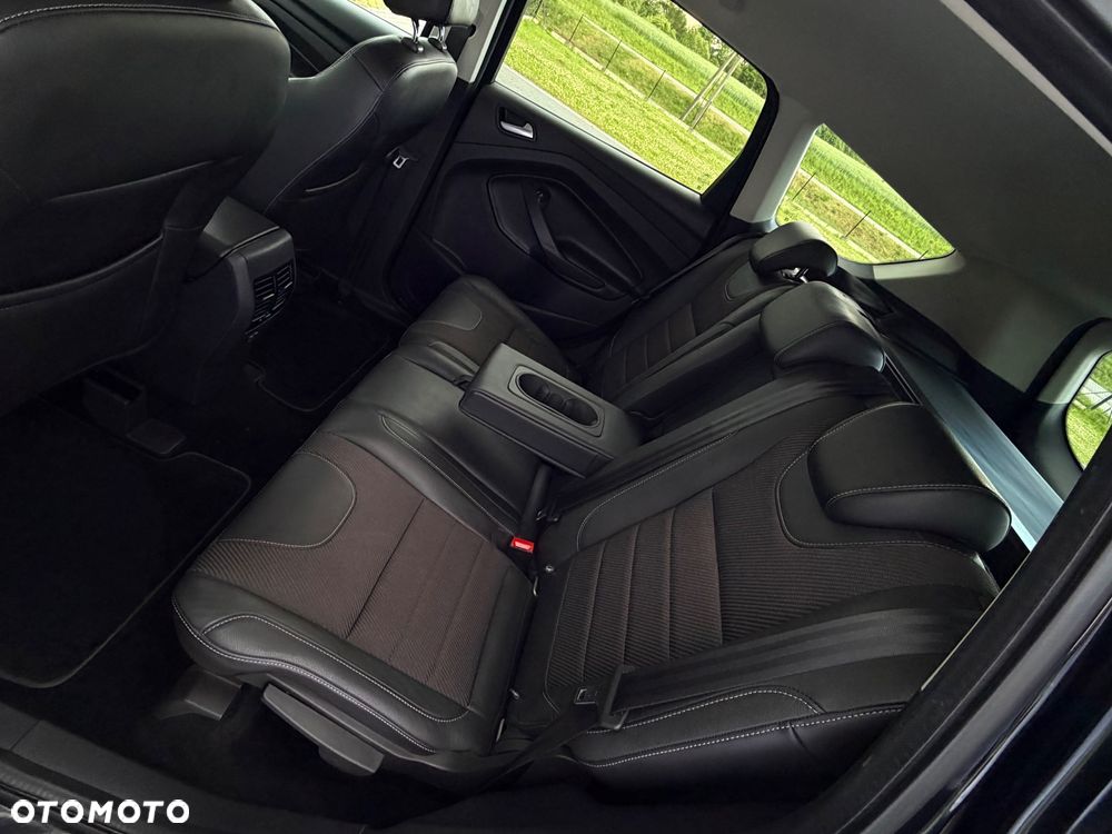Ford Kuga 2.0 TDCi 4WD Titanium Plus - 24