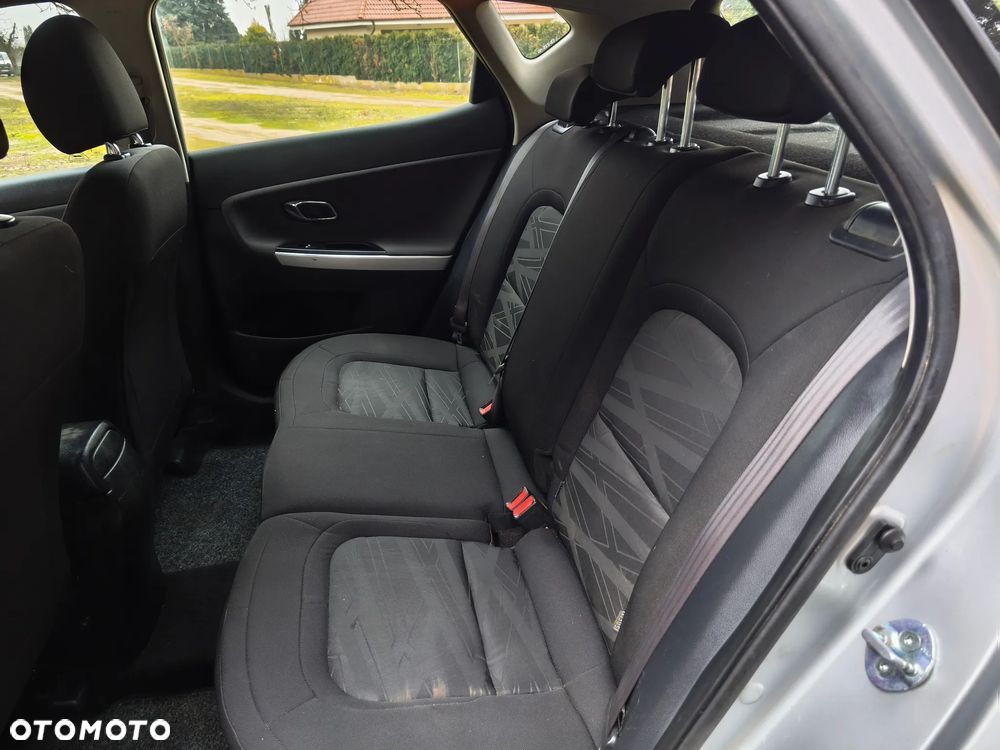 Kia Ceed 1.6 CRDi 136 ISG Dream-Team Edition - 14