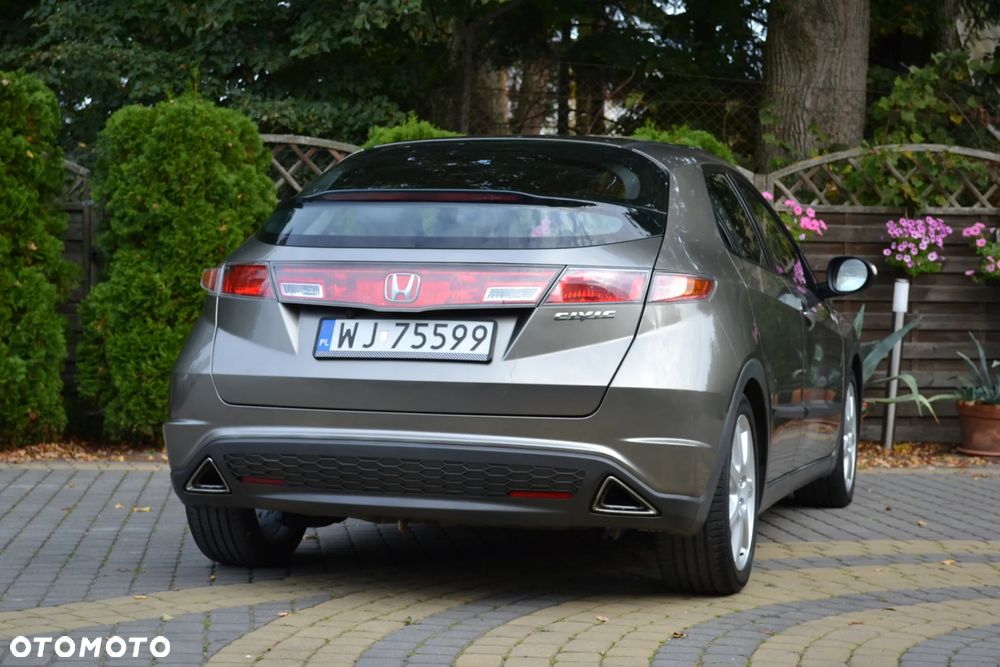 Honda Civic - 10