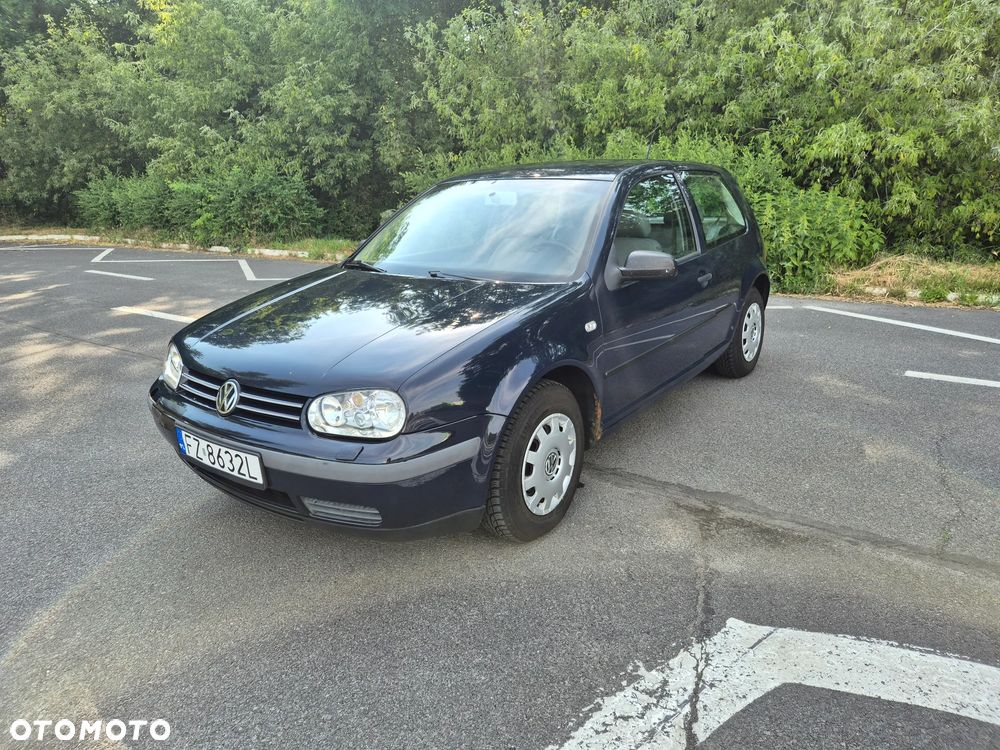 Volkswagen Golf 1.4 Basis - 2