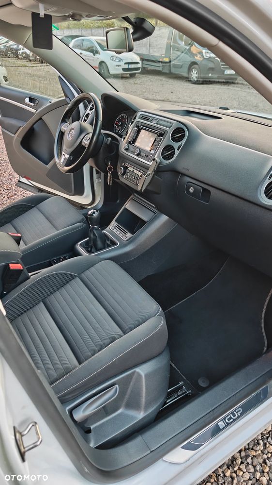 Volkswagen Tiguan 2.0 TDI DPF BlueMotion Technology Cup Sport & Style - 16