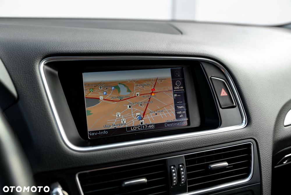 Audi Q5 3.2 FSI Quattro S tronic - 24