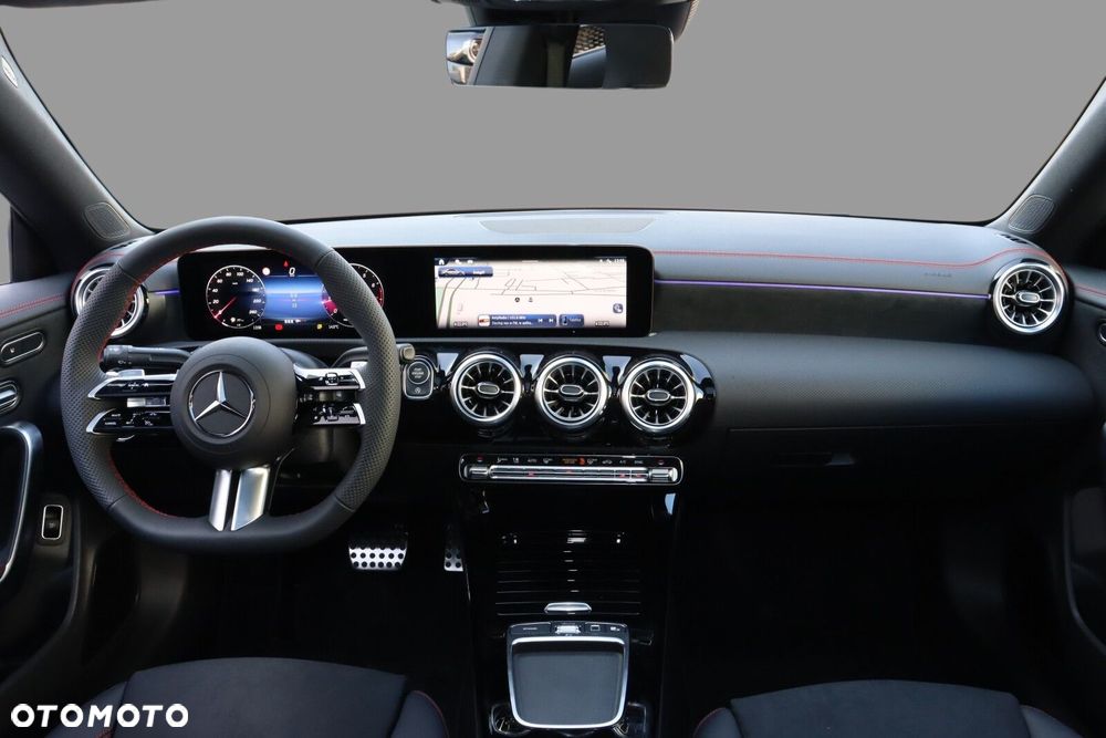 Mercedes-Benz CLA 200 AMG Line 7G-DCT - 10