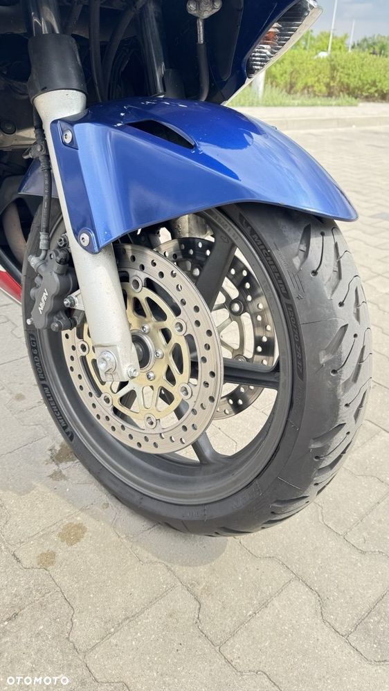 Honda VFR - 10