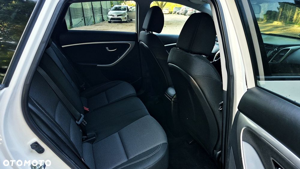 Hyundai i30 blue 1.6 GDI Style - 33