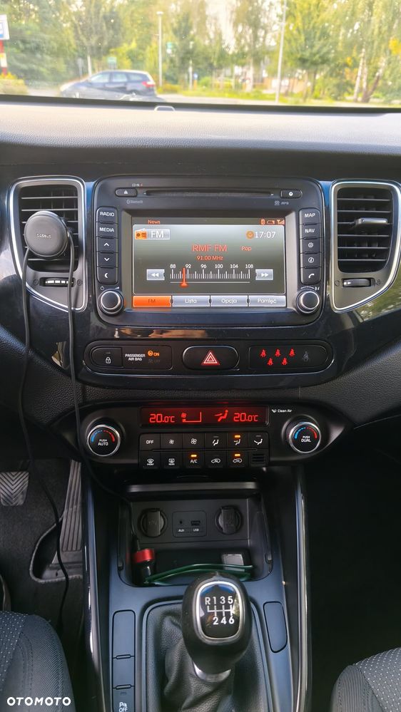 Kia Carens 1.6 GDI Attract - 8
