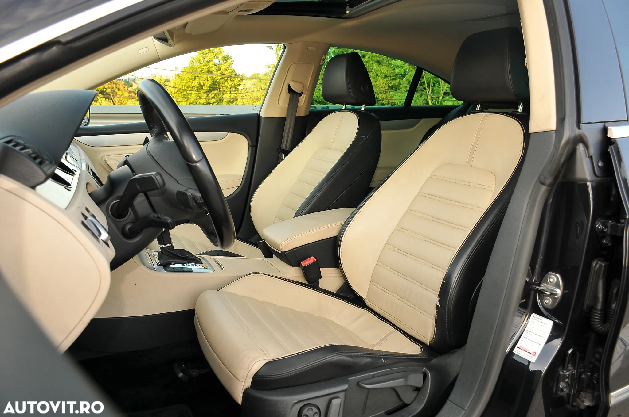 Volkswagen Passat CC 2.0 TDI BlueMotion Technology DSG Exclusive - 14