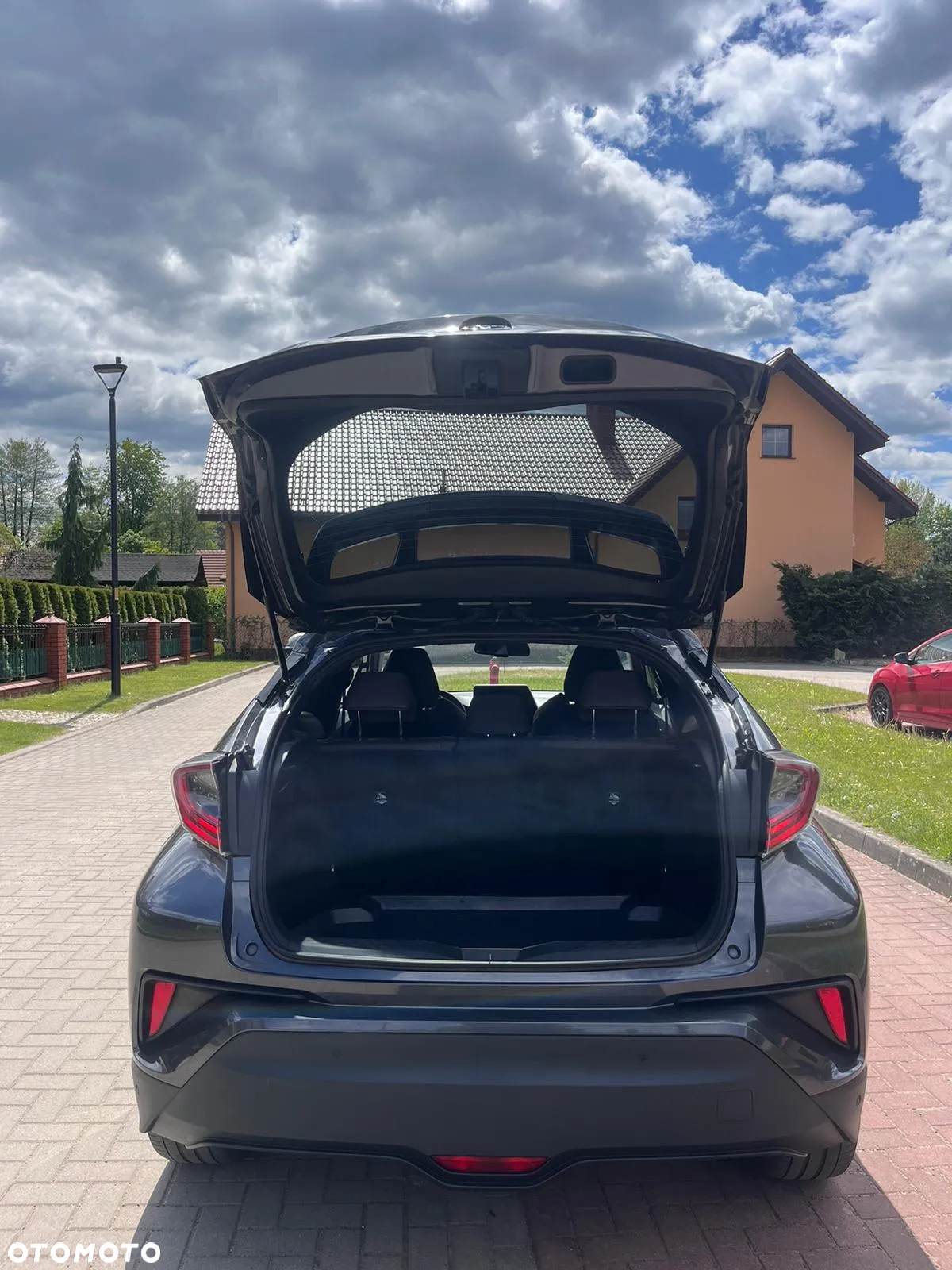 Toyota C-HR 1.8 Hybrid Prestige - 11