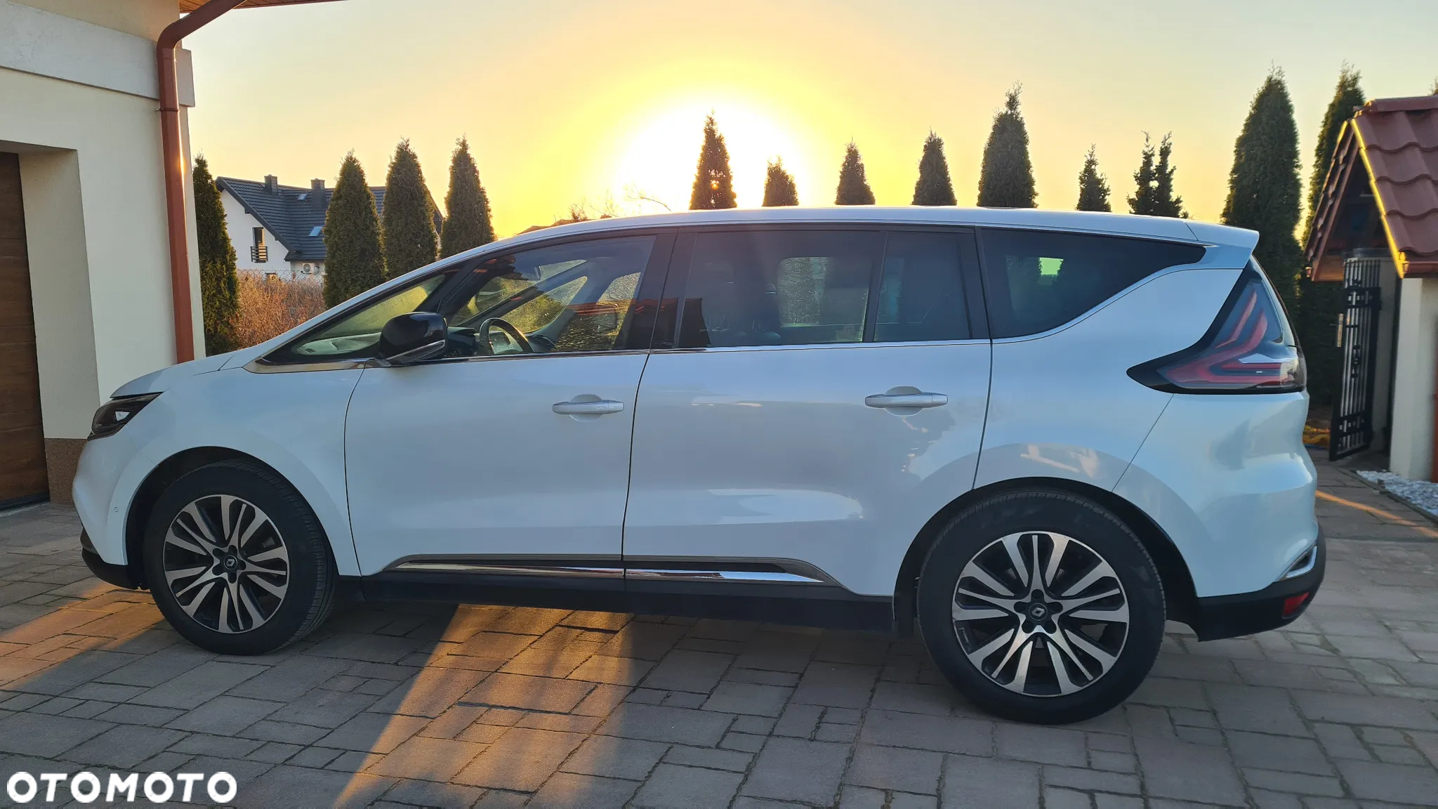 Renault Espace 1.6 TCE Initiale Paris EDC - 2