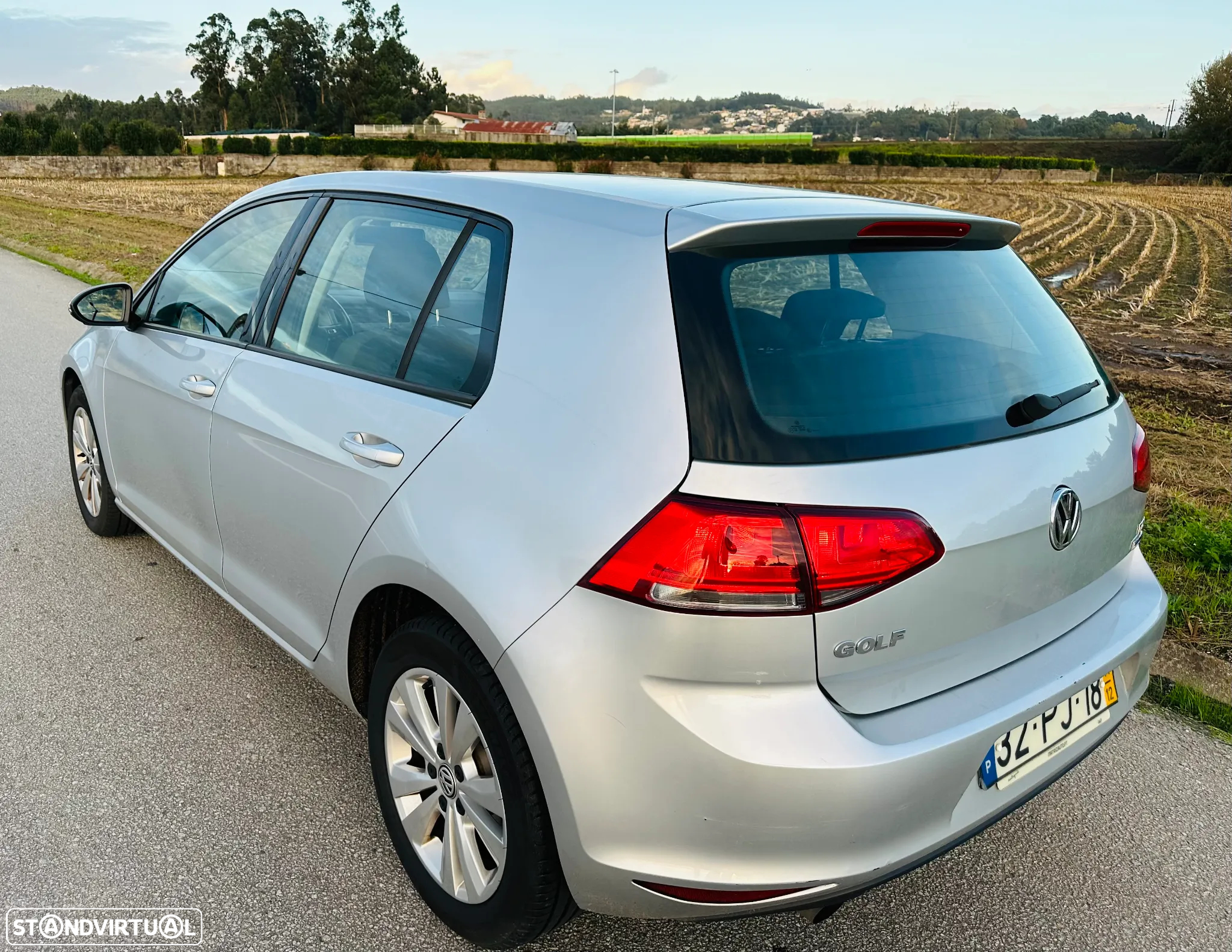 VW Golf 1.6 TDi Confortline - 2