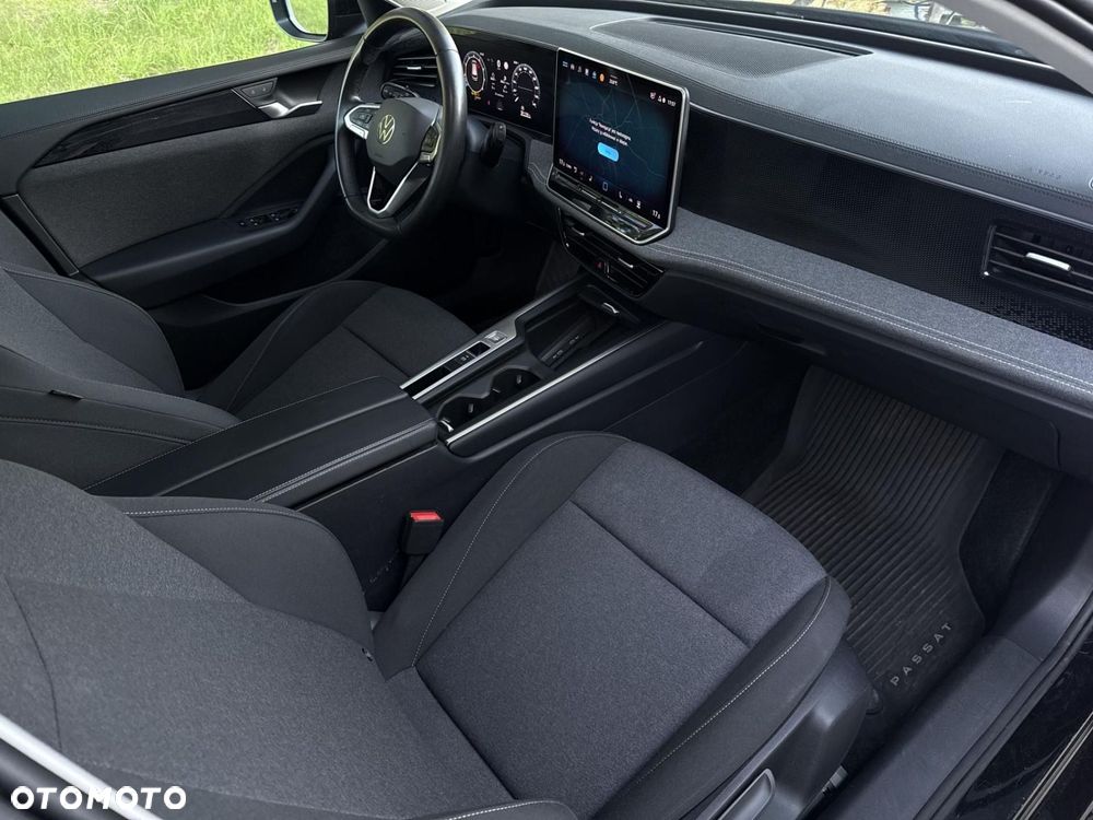 Volkswagen Passat - 19