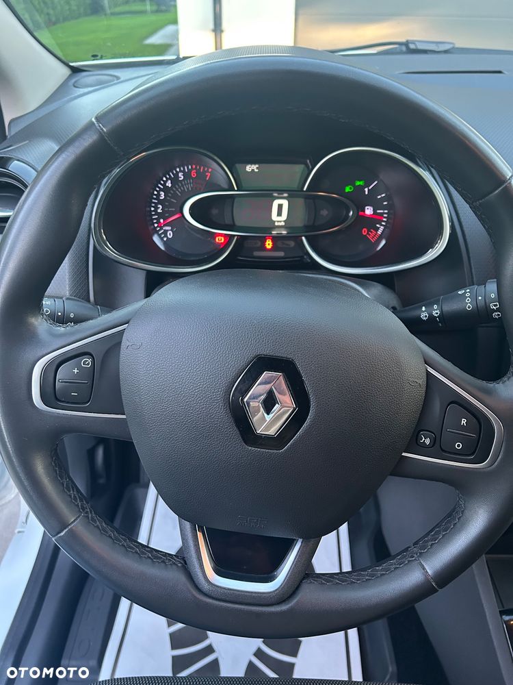 Renault Clio - 11