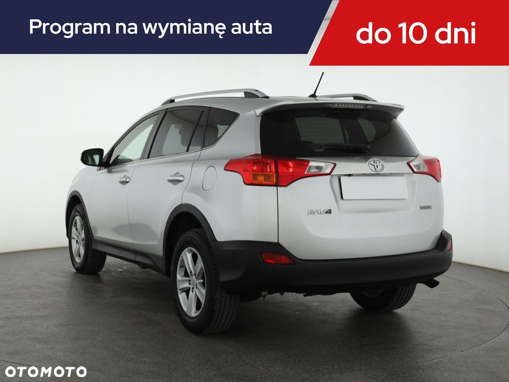 Toyota RAV4 - 6