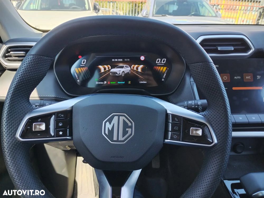 MG ZS HEV - 12