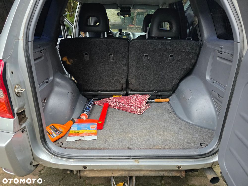 Toyota RAV4 - 12
