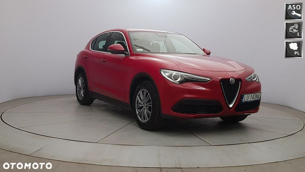 Alfa Romeo Stelvio - 1