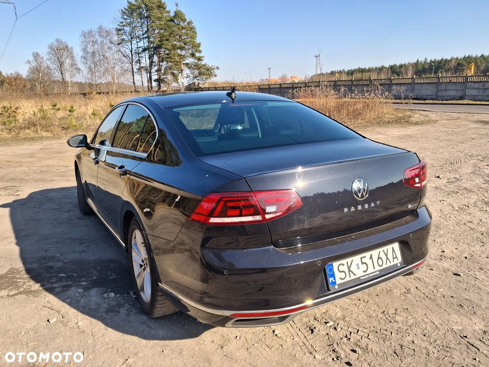Volkswagen Passat - 5