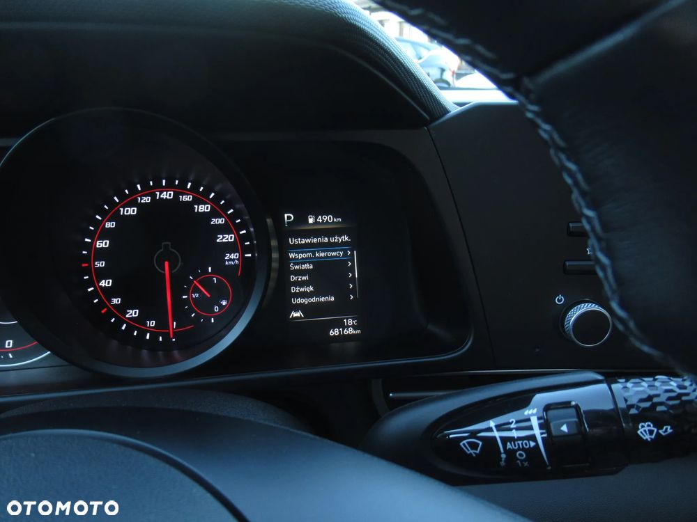 Hyundai Elantra 1.6 Smart CVT - 29