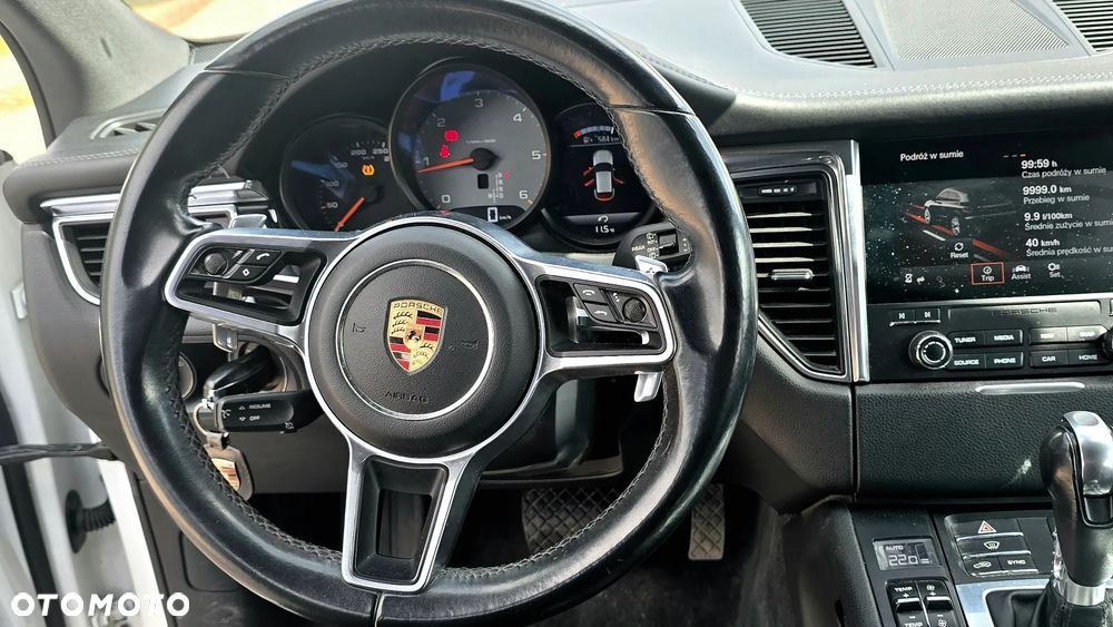 Porsche Macan - 11