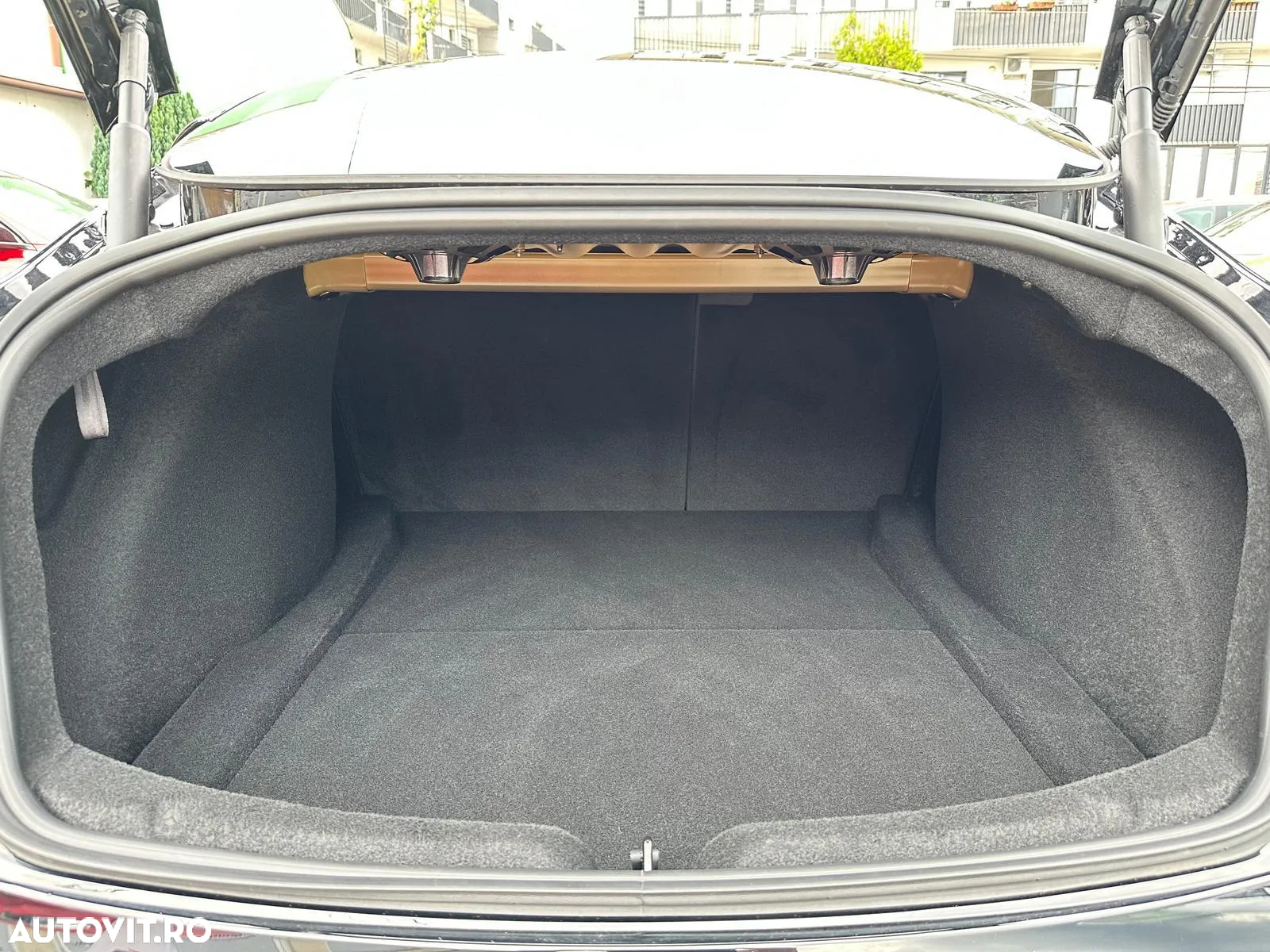 Tesla Model 3 Langstreckenbatterie Allradantrieb Dual Motor - 38