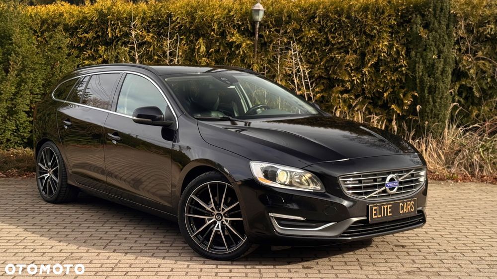 Volvo V60 D4 Geartronic Momentum - 2