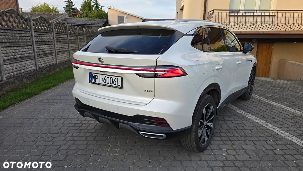 MG HS 1.5 T-GDI Exclusive DCT - 10