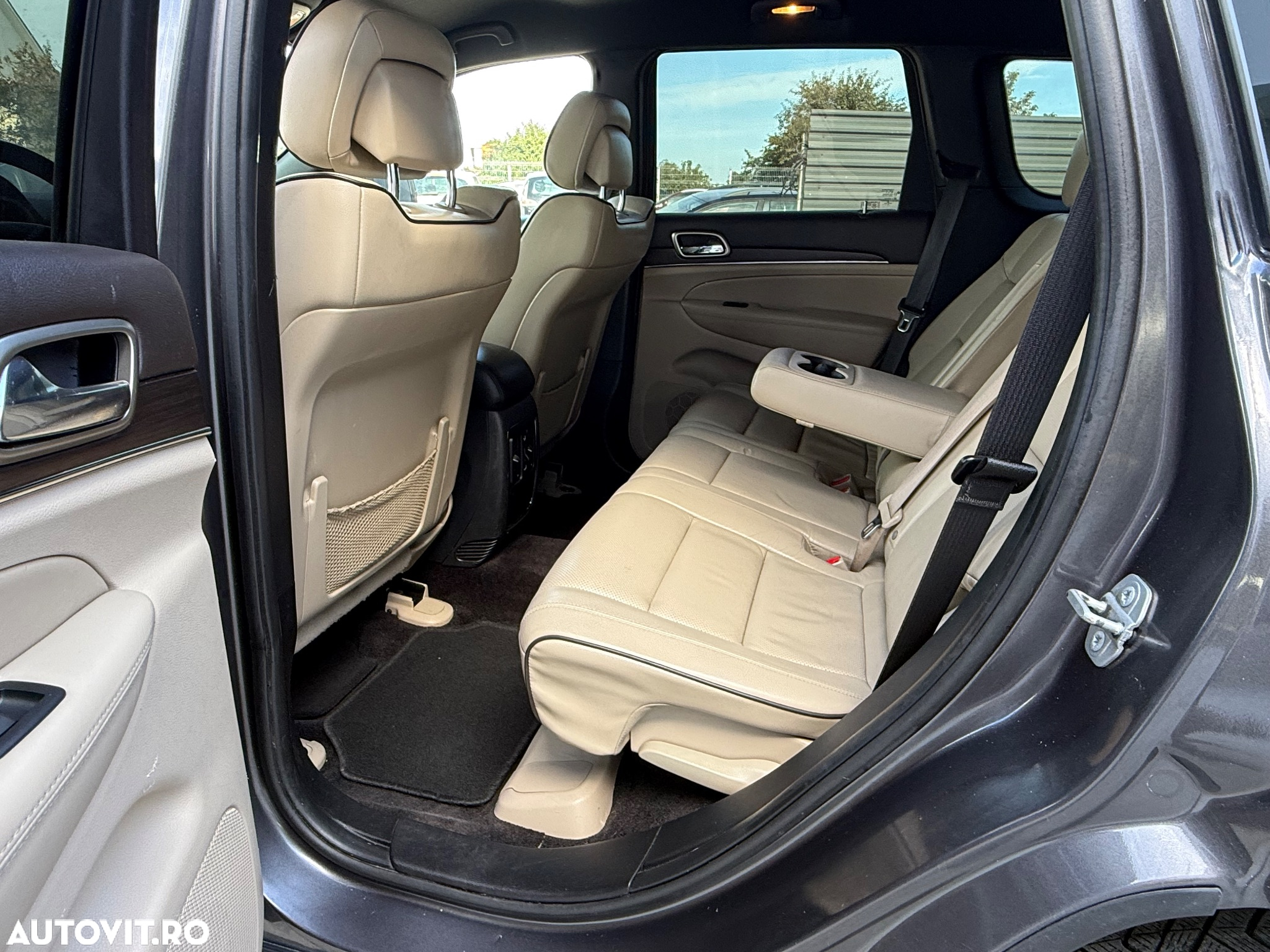 Jeep Grand Cherokee - 7