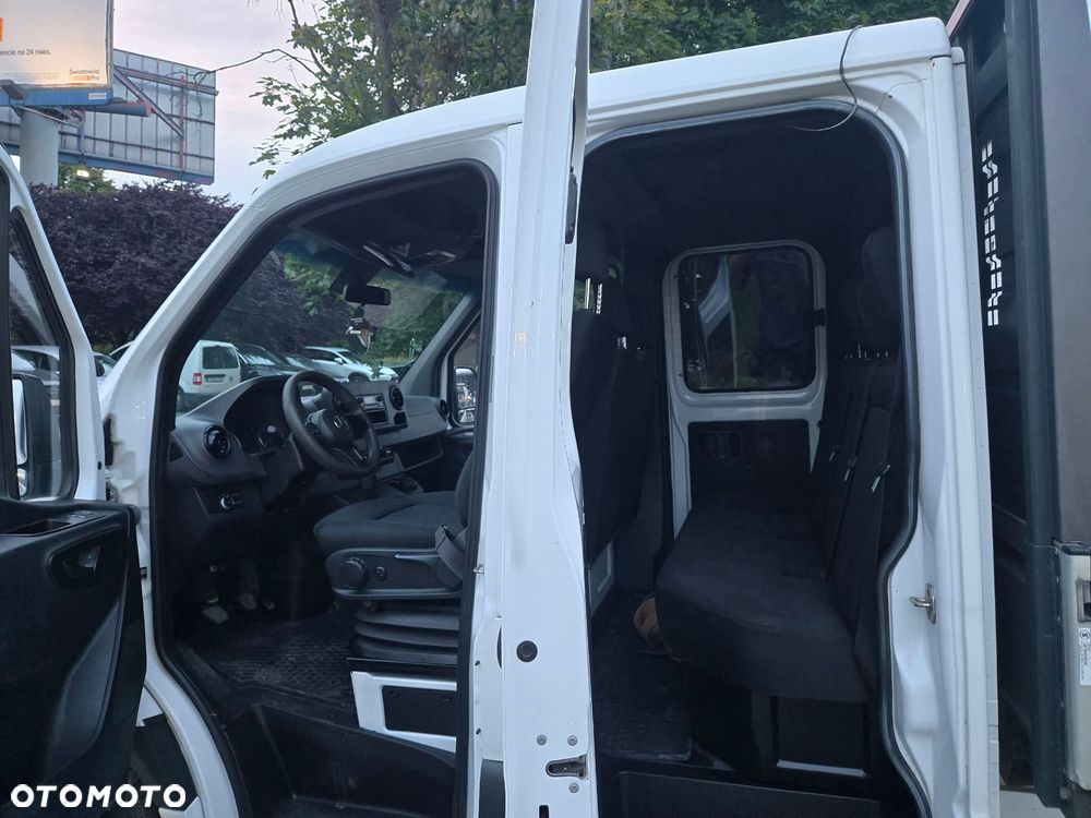 Mercedes-Benz Sprinter - 5