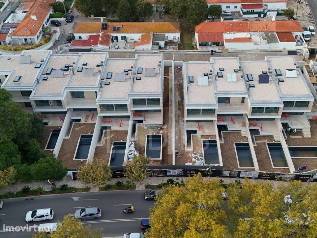 Moradia T4 com jardim inseria num novo empreendimento em Cascais - Grande imagem: 4/82