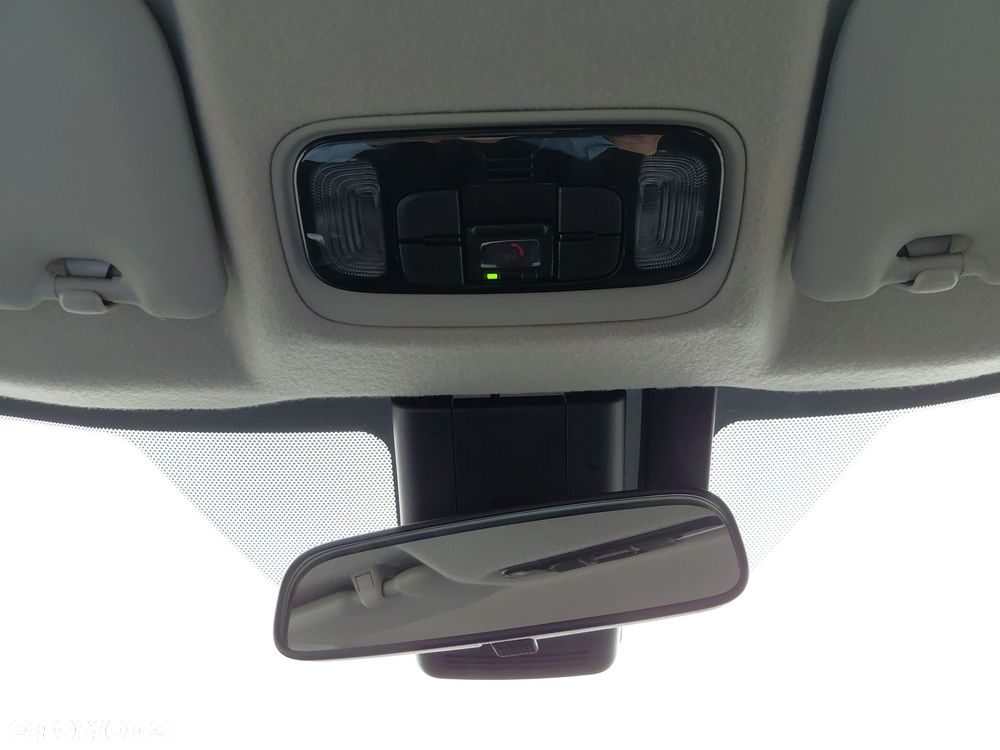 Toyota Yaris Cross Hybrid 1.5 Comfort - 25