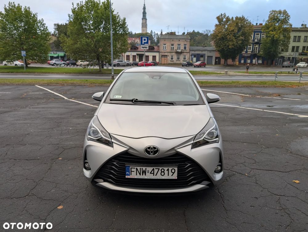 Toyota Yaris 1.5 Premium - 5
