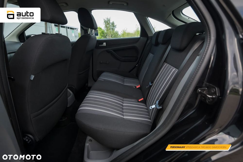 Ford Focus 1.6 Trend - 37