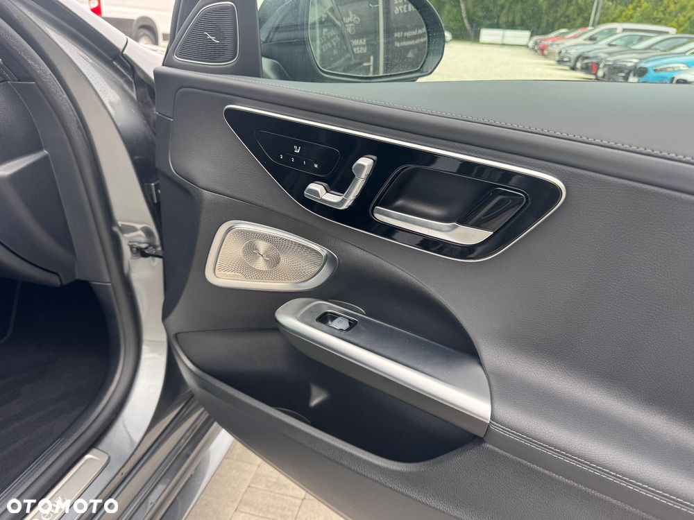 Mercedes-Benz Klasa C - 36